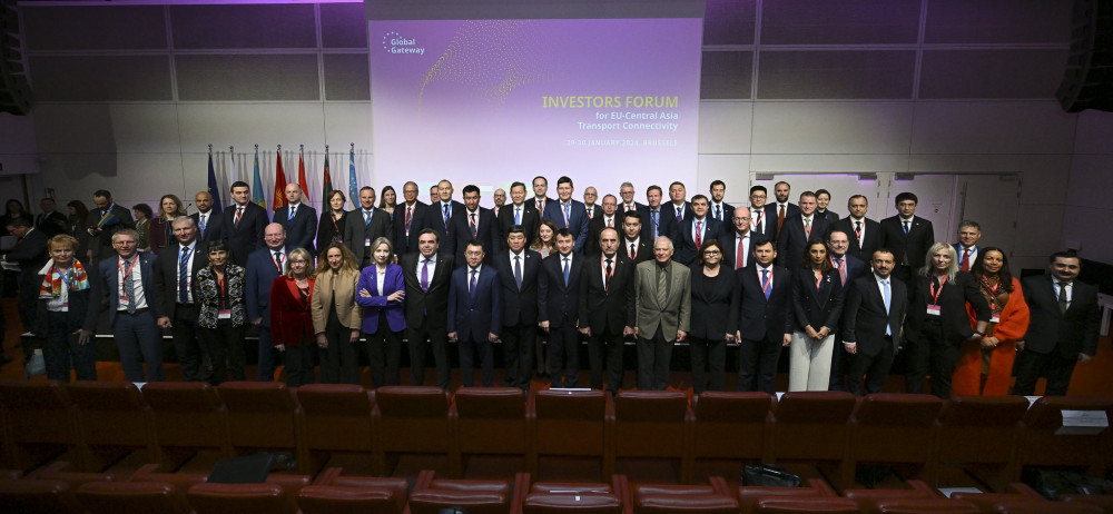 RİNN: Şərqi Zəngəzur-Naxçıvan-Qars bağlantısı Orta dəhlizin potensialını artıracaq<font color=red> - FOTOLAR</font>