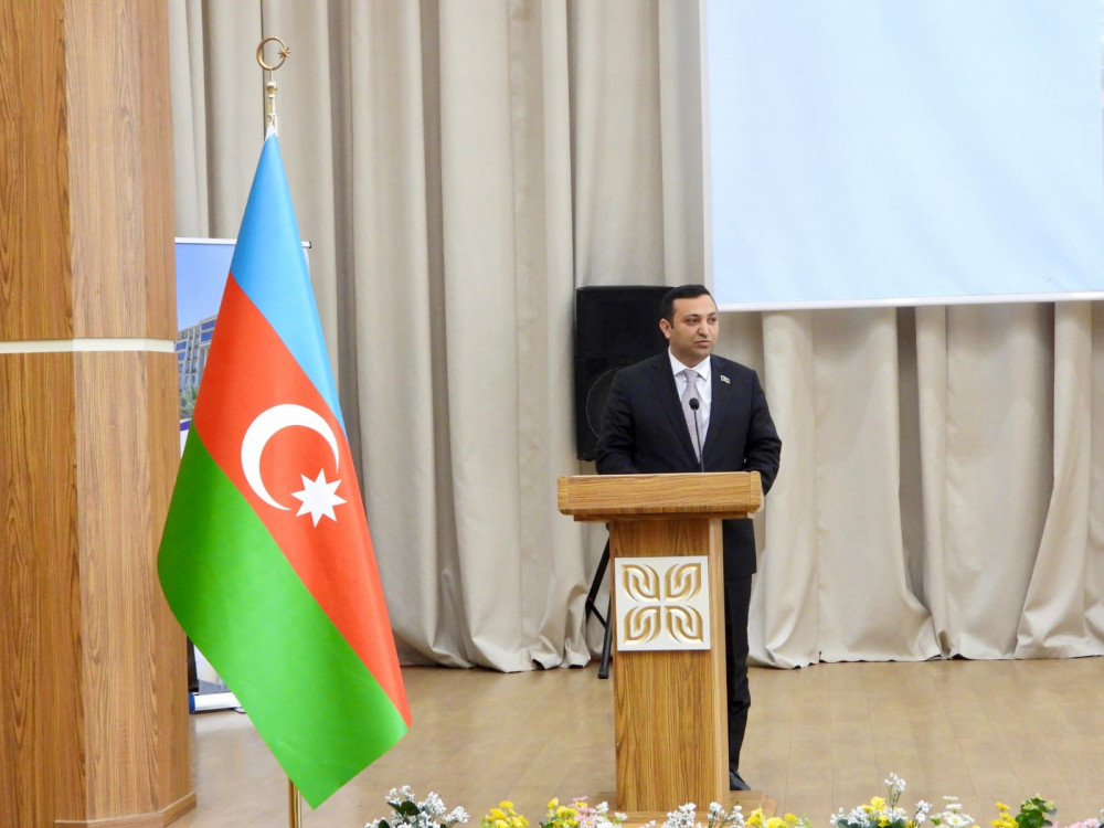 “Naxçıvan” Universitetində 2 fevral-Gənclər günü qeyd olunub<font color=red> - FOTOLAR</font>