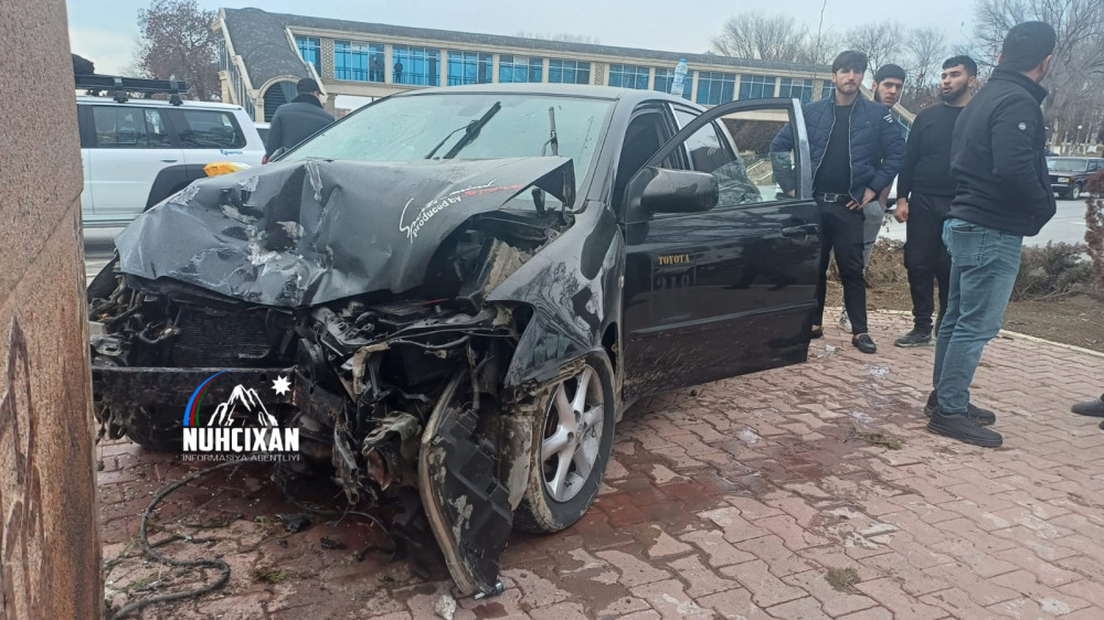Naxçıvan şəhərində yol qəzasında xəsarət alanların adları məlum olub<font color='red'> - YENİLƏNİB</font><font color=red> - FOTOLAR</font>