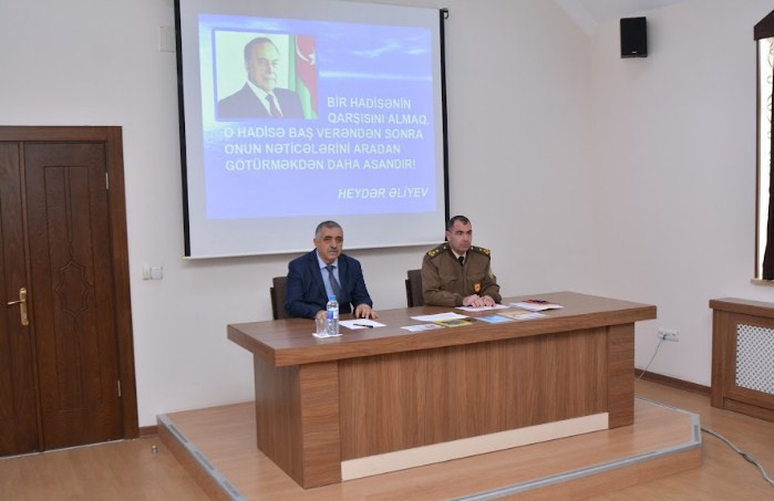 NDU-da fövqəladə hallarla bağlı davranış qaydaları barədə maarifləndirici tədbir keçirilib<font color=red> - FOTOLAR</font>