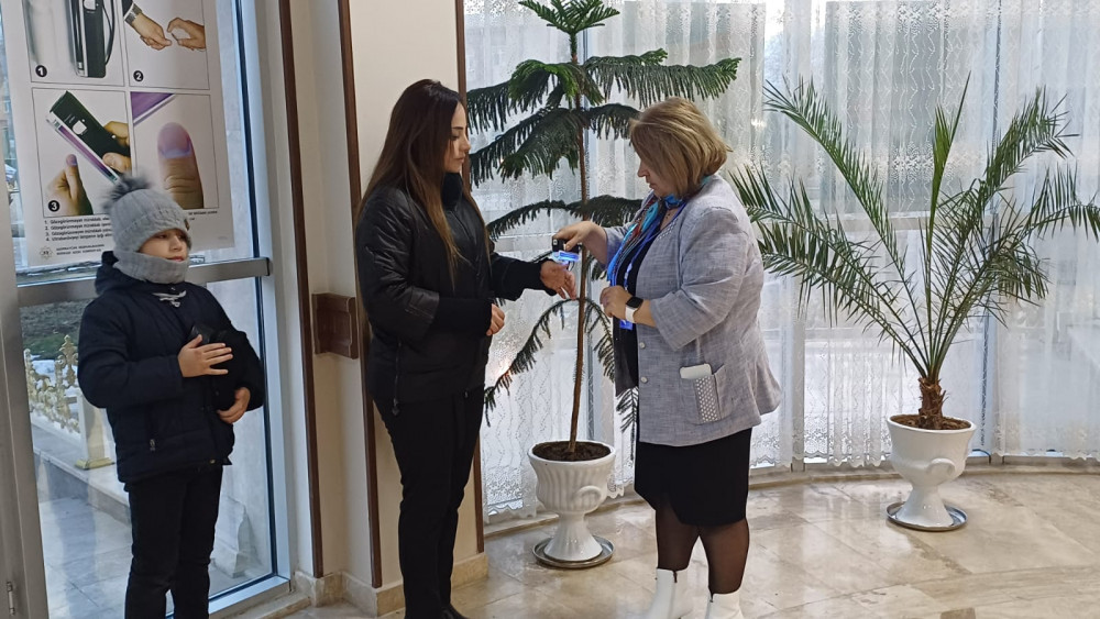 Naxçıvanda  növbədənkənar  prezident seçkiləri üçün seçki məntəqələri açılıb<font color=red> - FOTOLAR</font>