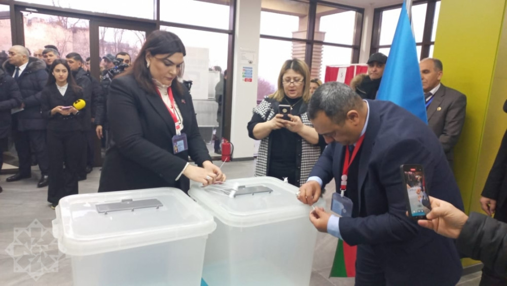 Şuşada prezident seçkiləri üzrə səsverməyə start verilib<font color=red> - FOTOLAR</font>