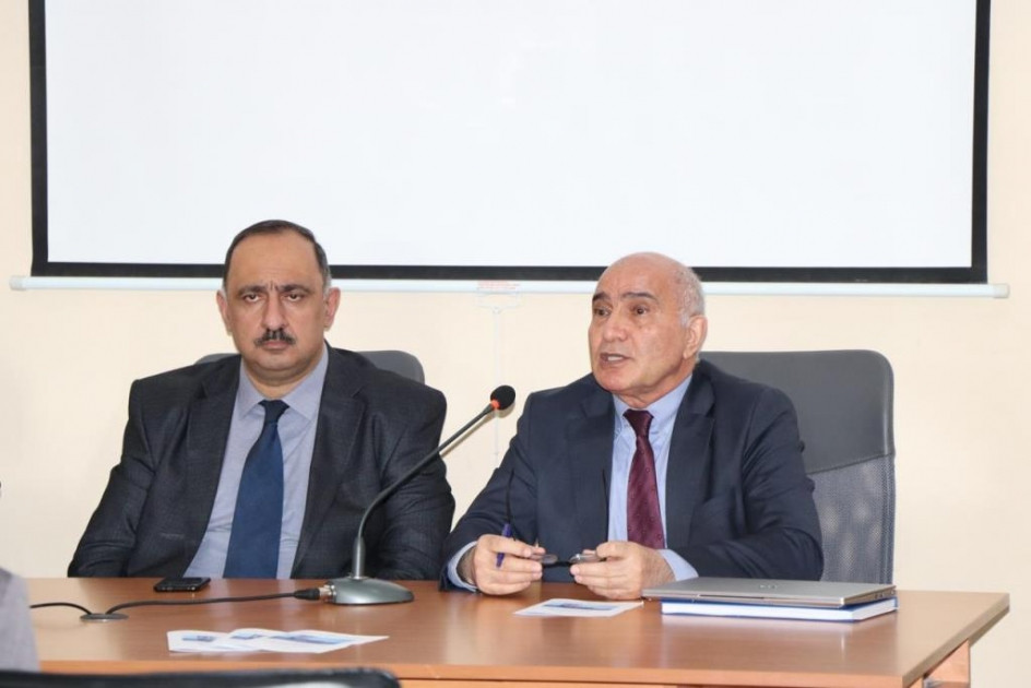 Naxçıvan Muxtar Respublikasının 100 illiyinə həsr olunmuş elmi konfrans keçirilib<font color=red> - FOTOLAR</font>