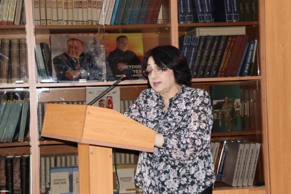 Naxçıvan Muxtar Respublikasının 100 illiyinə həsr olunmuş elmi konfrans keçirilib<font color=red> - FOTOLAR</font>