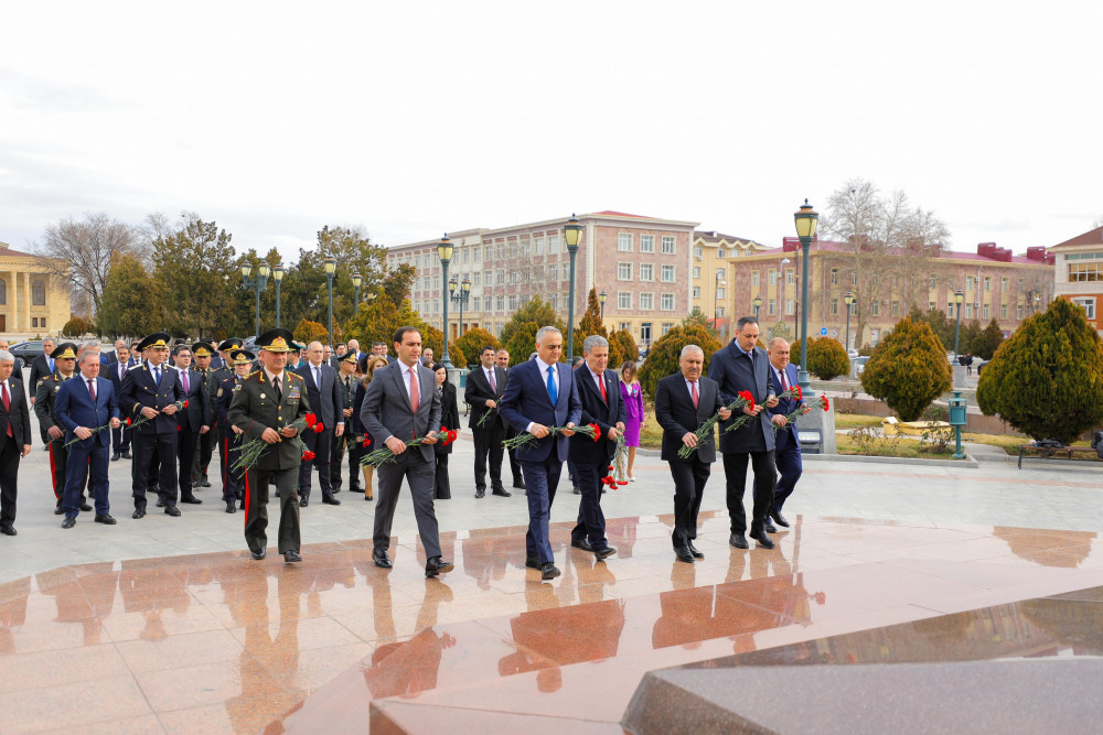 Naxçıvan Muxtar Respublikasının yaranmasının 100 illiyi ilə bağlı tədbir keçirilib<font color='red'> - YENİLƏNİB</font><font color=red> - FOTOLAR</font>