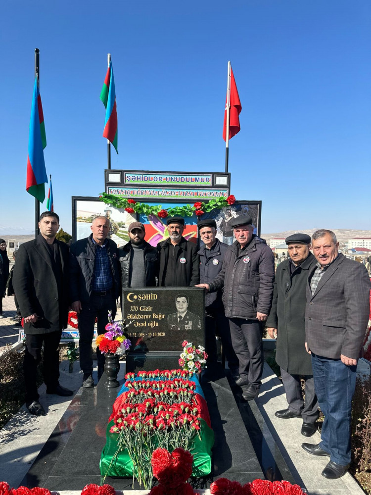 Şəhid gizir Bağır Ələkbərovun xatirəsi yad edilib<font color=red> - FOTOLAR</font>
