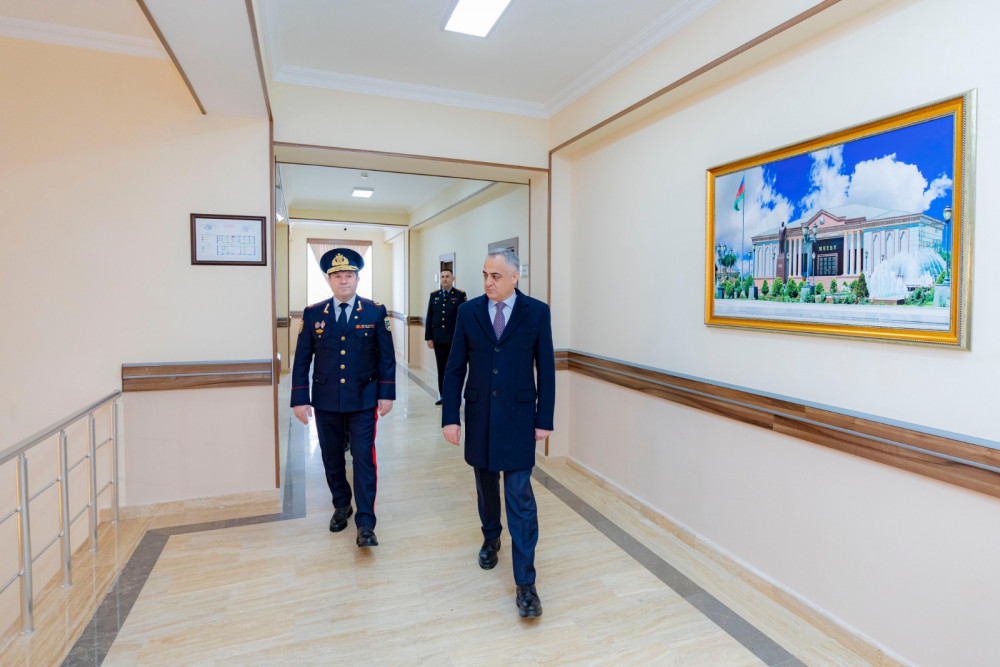 Polis orqanlarına yeni xidməti avtomobillər təqdim olunub,  Dəmir Yolu Nəqliyyatında Polis Şöbəsinin inzibati binası istifadəyə verilib<font color=red> - FOTOLAR</font>