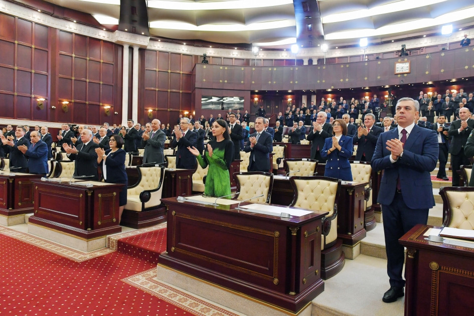 Azərbaycan Respublikasının Prezidenti İlham Əliyevin andiçmə mərasimi keçirilib<font color='red'> - YENİLƏNİB 4</font><font color=red> - FOTOLAR</font>