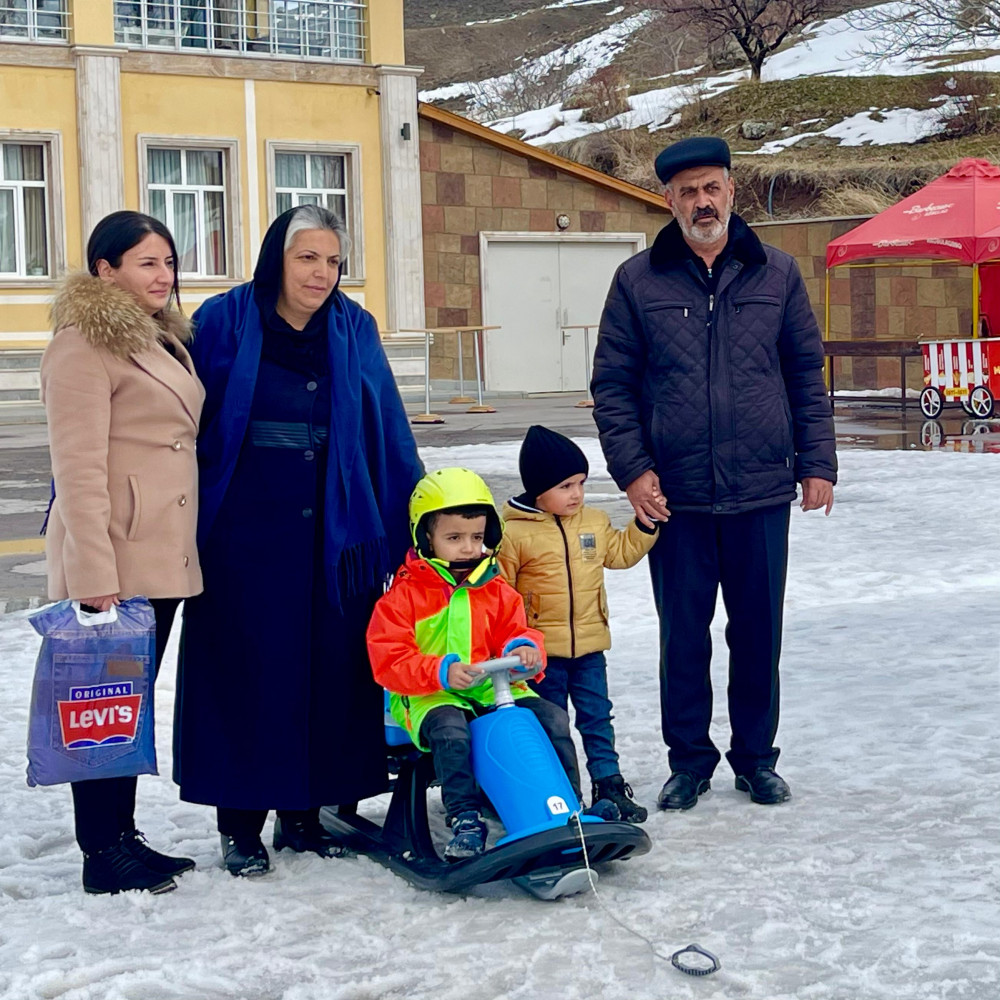 Növbəti qrup şəhid ailəsinin Ağbulaq İstirahət Mərkəzində istirahəti təmin edilib <font color=red> - FOTOLAR</font>