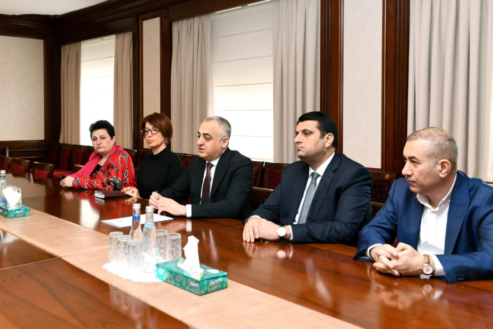 Səlahiyyətli nümayəndə Türk Ağsaqqalları  Birliyinin nümayəndə heyəti ilə görüşüb <font color=red> - FOTOLAR</font>