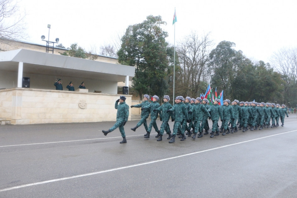 Gənc əsgərlərin andiçmə mərasimi keçirilib<font color=red> - FOTOLAR</font>