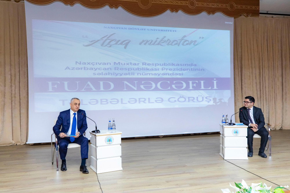 Səlahiyyətli nümayəndə “Açıq mikrofon” layihəsi  çərçivəsində tələbələrin suallarını cavablandırıb<font color=red> - FOTOLAR</font>
