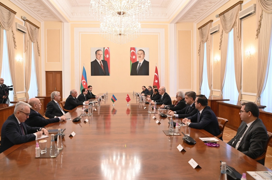 Baş nazir Əli Əsədov Türkiyə Böyük Millət Məclisinin sədri Numan Kurtulmuşla görüşüb<font color=red> - FOTOLAR</font>