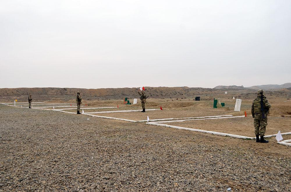 Hərbi vəzifəlilər atəşin aparılması üzrə tapşırıqları icra ediblər<font color=red> - VİDEO</font><font color=red> - FOTOLAR</font>