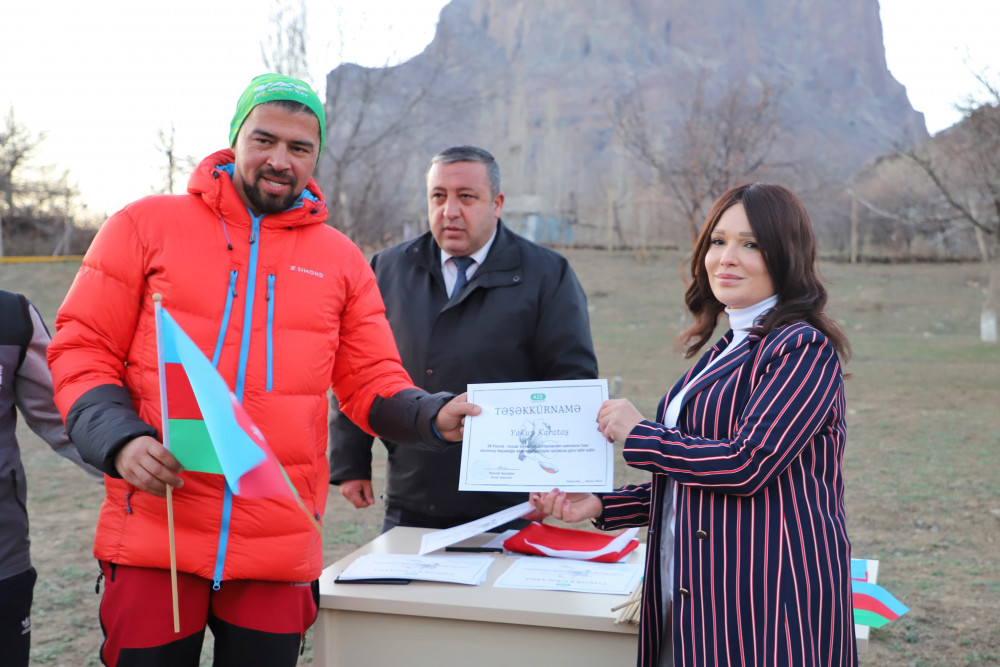 Tükiyə alpinistləri Xocalı faciəsi qurbanlarının xatirəsini Haçadağın zirvəsində anıb<font color=red> - FOTOLAR</font>