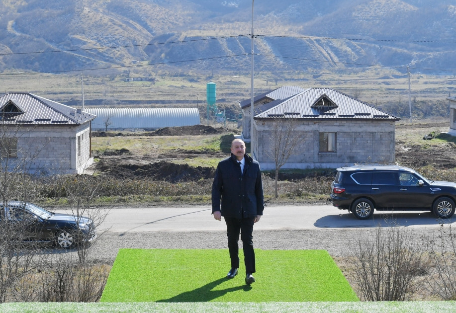 Prezident Xocalıda soyqırımı memorialının təməlini qoyub, Xankəndi şəhərində olub<font color='red'> - YENİLƏNİB 2</font><font color=red> - FOTOLAR</font>