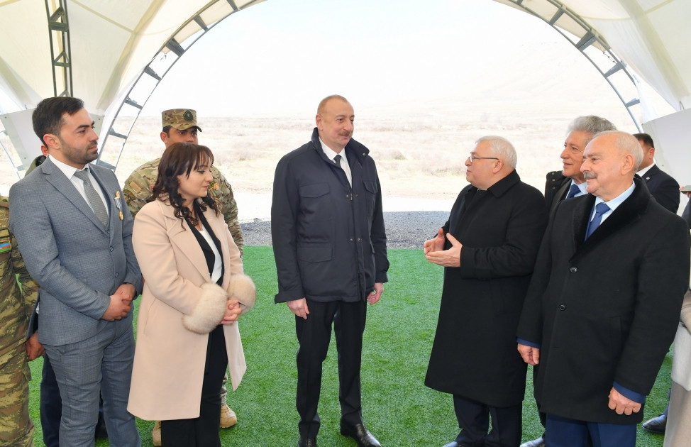 Prezident Xocalıda soyqırımı memorialının təməlini qoyub, Xankəndi şəhərində olub<font color='red'> - YENİLƏNİB 2</font><font color=red> - FOTOLAR</font>