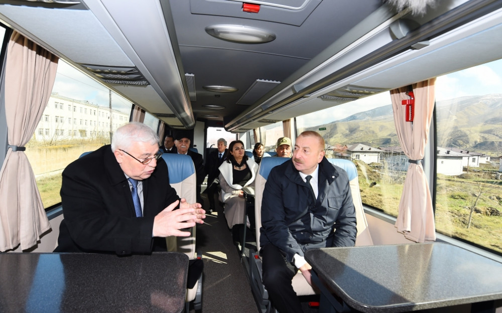 Prezident Xocalıda soyqırımı memorialının təməlini qoyub, Xankəndi şəhərində olub<font color='red'> - YENİLƏNİB 2</font><font color=red> - FOTOLAR</font>