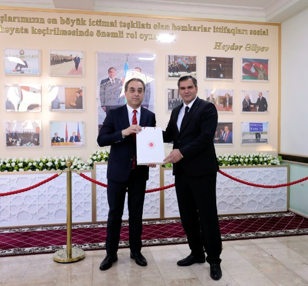 Naxçıvan Muxtar Respublikası Həmkarlar İttifaqları Şurasının sədri Türkiyənin baş konsulu ilə görüşüb<font color=red> - FOTOLAR</font>
