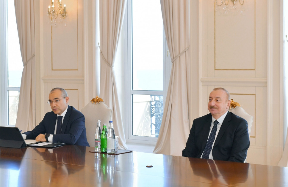 Prezident İlham Əliyev Alman İqtisadiyyatının Şərq Komitəsinin sədrinin rəhbərlik etdiyi nümayəndə heyətini qəbul edib<font color='red'> - YENİLƏNİB</font><font color=red> - FOTOLAR</font>
