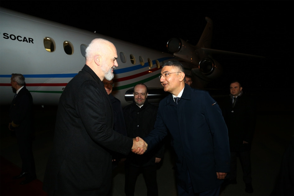 Albaniyanın Baş naziri Edi Rama Azərbaycana işgüzar səfərə gəlib<font color=red> - FOTOLAR</font>
