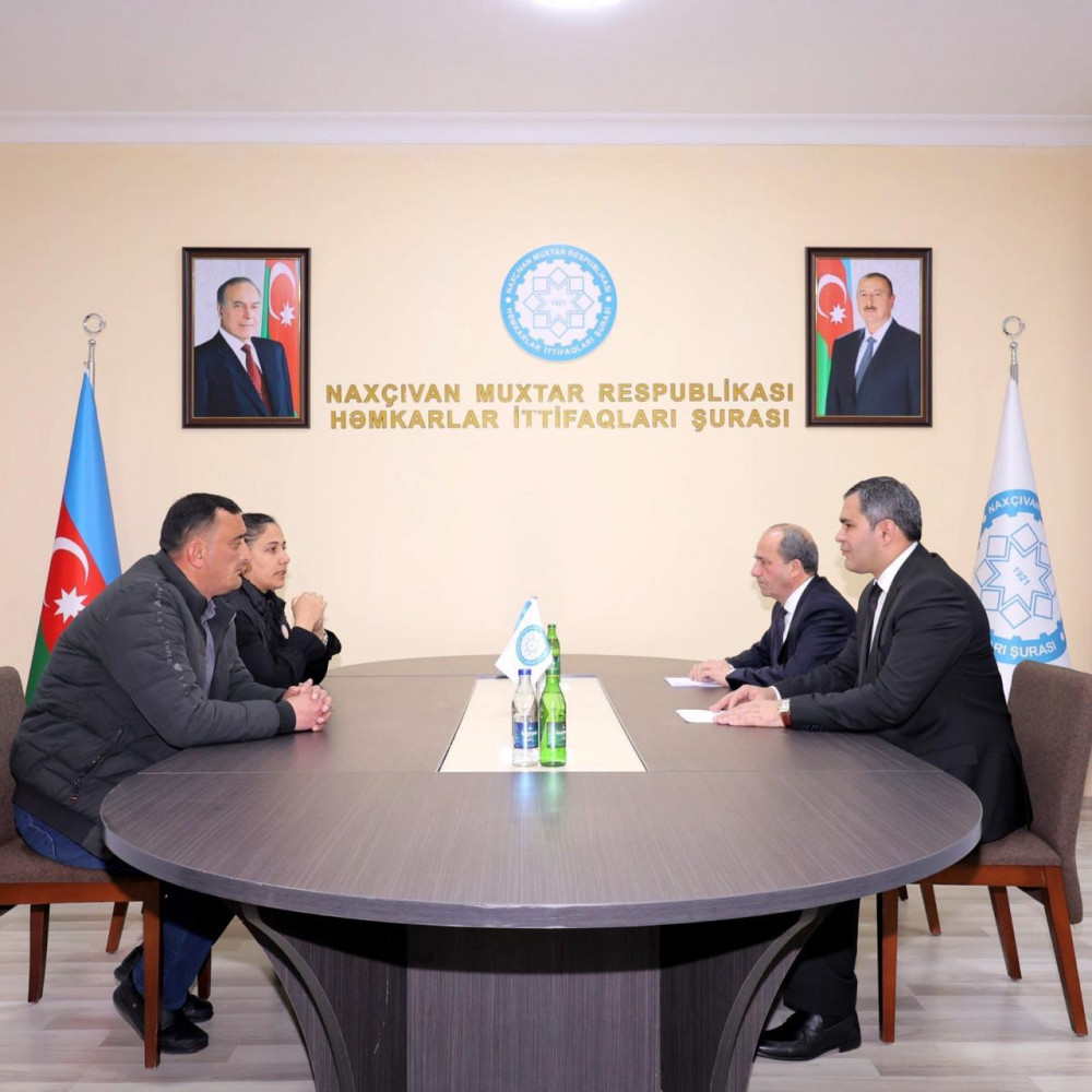 Naxçıvan Muxtar Respublikası Həmkarlar İttifaqları Şurası daha bir şəhid ailəsinə dəstək göstərib<font color=red> - FOTOLAR</font>