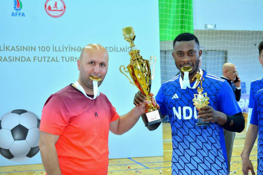 Naxçıvan Dövlət Universitetinin futbol komandası ölkə çempionu olub <font color='red'> - YENİLƏNİB</font><font color=red> - VİDEO</font>