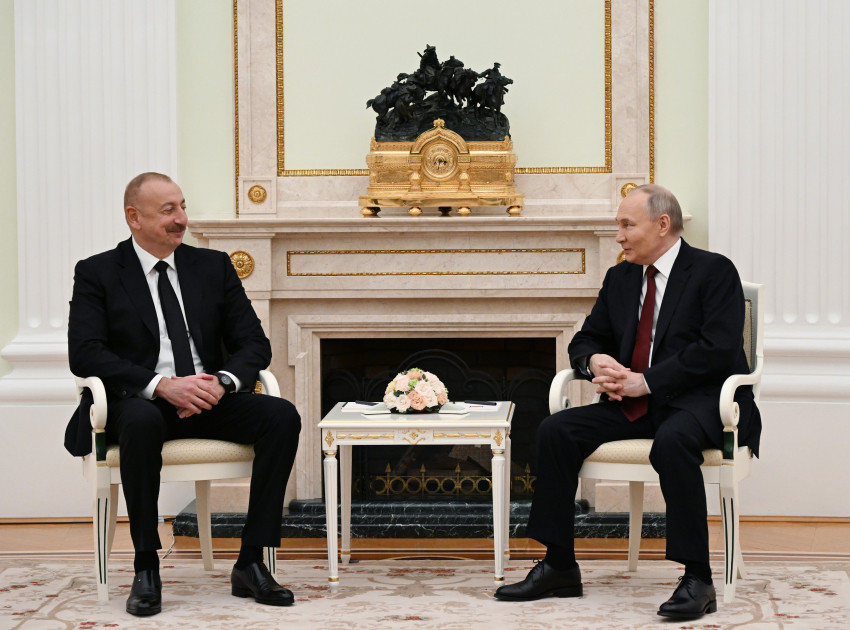 Prezident İlham Əliyevin Prezident Vladimir Putinlə təkbətək görüşü olub<font color='red'> - YENİLƏNİB</font><font color=red> - FOTOLAR</font>