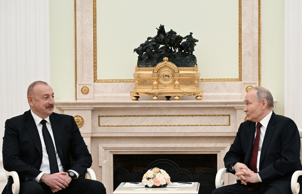 Prezident İlham Əliyevin Prezident Vladimir Putinlə təkbətək görüşü olub<font color='red'> - YENİLƏNİB</font><font color=red> - FOTOLAR</font>