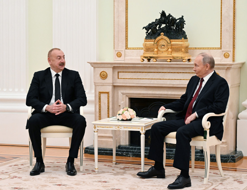 Prezident İlham Əliyevin Prezident Vladimir Putinlə təkbətək görüşü olub<font color='red'> - YENİLƏNİB</font><font color=red> - FOTOLAR</font>