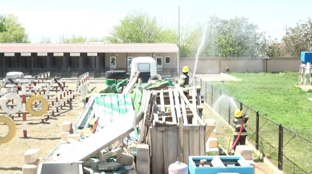 Naxçıvan Fövqəladə Hallar Nazirliyinin Mülki müdafiə alayında qərargah məşqi keçirilib<font color=red> - FOTOLAR</font>