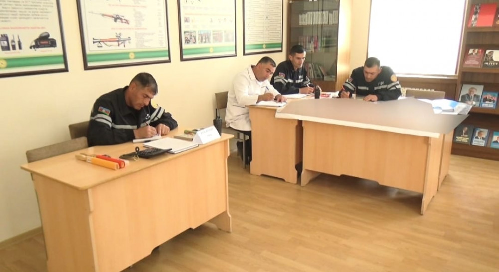 Naxçıvan Fövqəladə Hallar Nazirliyinin Mülki müdafiə alayında qərargah məşqi keçirilib<font color=red> - FOTOLAR</font>