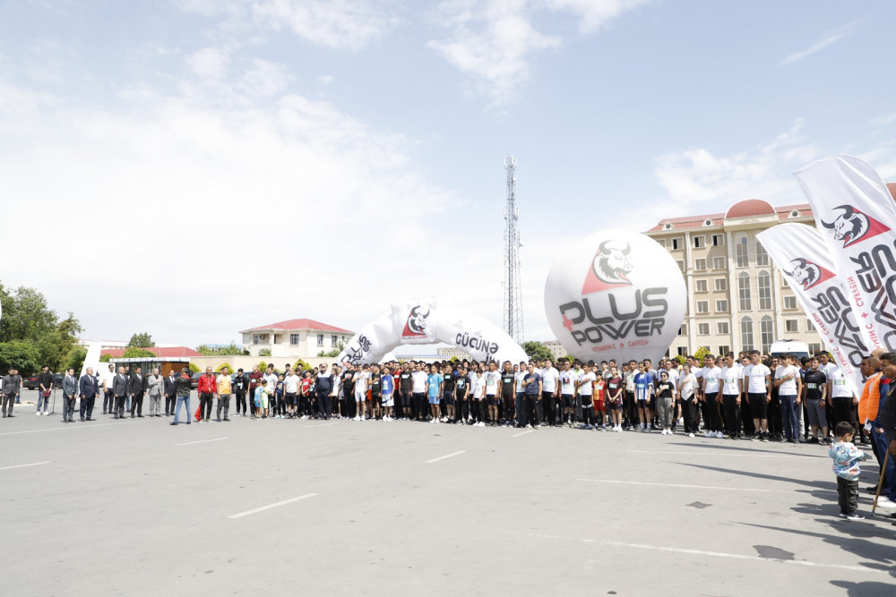 Naxçıvanda keçirilən kros qaçışına 700-dən çox insan qatılıb<font color=red> - FOTOLAR</font>