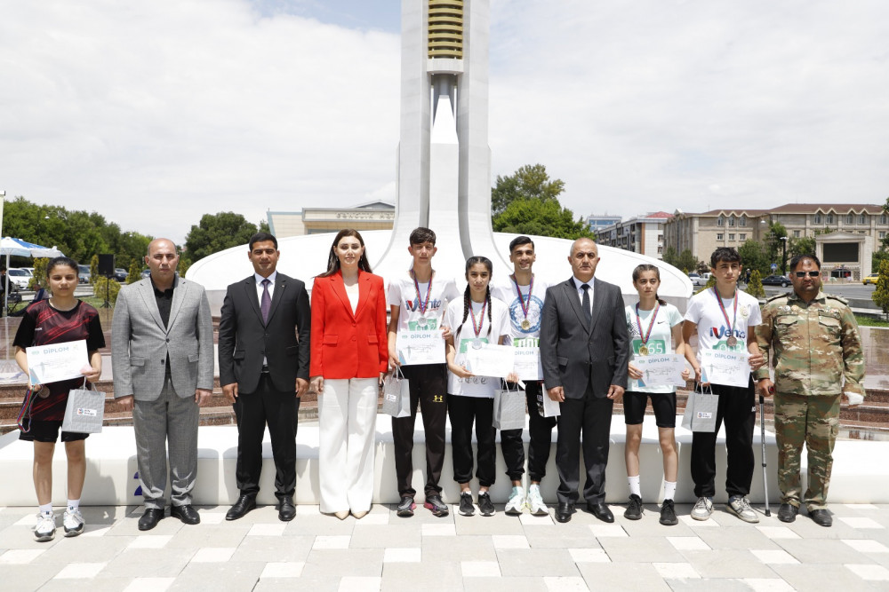 Naxçıvanda keçirilən kros qaçışına 700-dən çox insan qatılıb<font color=red> - FOTOLAR</font>
