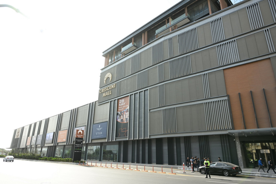 Prezident İlham Əliyev və birinci xanım Mehriban Əliyeva Bakıda “Crescent Bay” layihəsinin təqdimatı və “Crescent Mall” ticarət mərkəzinin açılışında iştirak ediblər <font color='red'> - YENİLƏNİB</font><font color=red> - FOTOLAR</font>