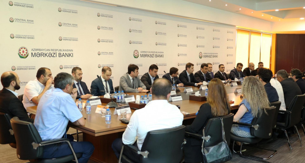 Kibercinayətkarlığa qarşı DİN və bankların nümayəndələrindən ibarət işçi qrup yaradılıb<font color=red> - FOTOLAR</font>