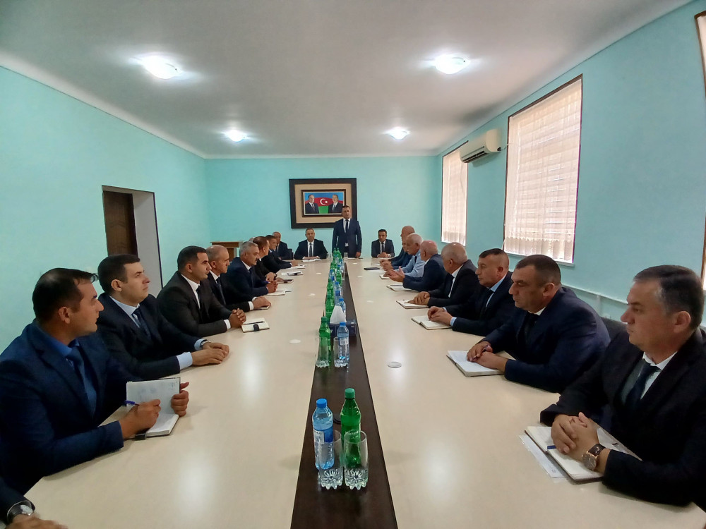 Naxçıvan Muxtar Respublikası Dövlət Energetika Xidmətində qarşıda duran məsələlər müzakirə olunub <font color=red> - FOTOLAR</font>