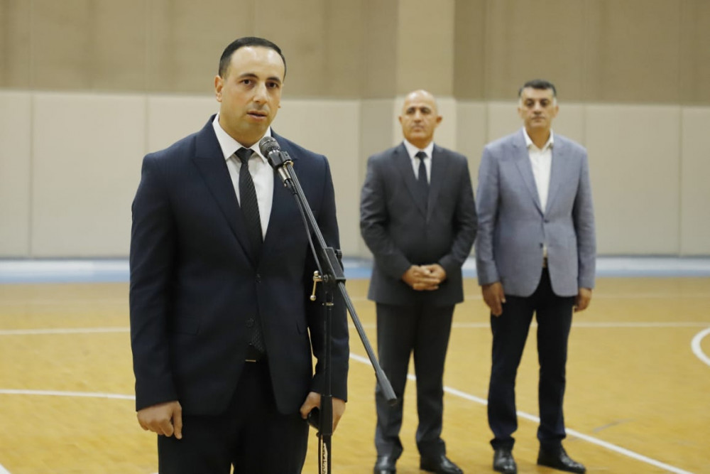 Naxçıvanda dövlət qurumlarının əməkdaşları arasında futzal turnirinə start verilib<font color=red> - FOTOLAR</font>
