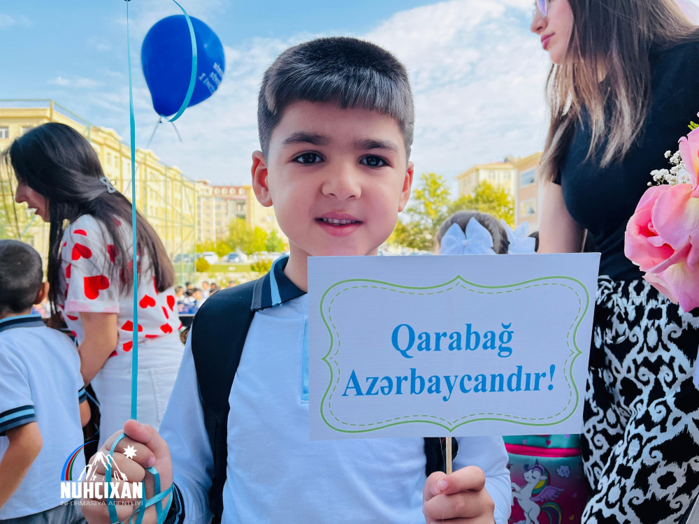 Hər anı bir ömrə bərabər məktəb illəri<font color=red> - FOTOLAR</font>