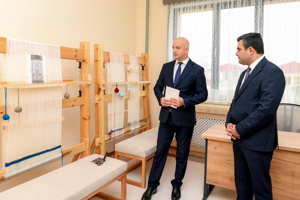 Şahbuz və Babək rayonlarında məktəbdənkənar təhsil müəssisələri üçün inşa olunan yeni binalar kollektivlərin  istifadəsinə verilib<font color=red> - FOTOLAR</font>