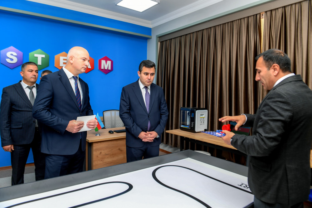 Şahbuz və Babək rayonlarında məktəbdənkənar təhsil müəssisələri üçün inşa olunan yeni binalar kollektivlərin  istifadəsinə verilib<font color=red> - FOTOLAR</font>