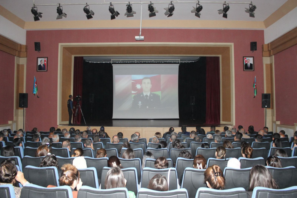  “Şəhidlər unudulanda ölürlər” sənədli filmi nümayiş olunub<font color=red> - FOTOLAR</font>