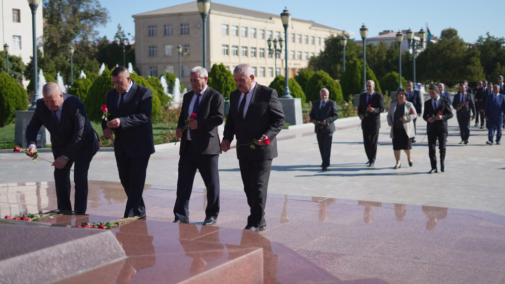 Naxçıvanda Energetiklər Günü qeyd olunub<font color=red> - FOTOLAR</font>