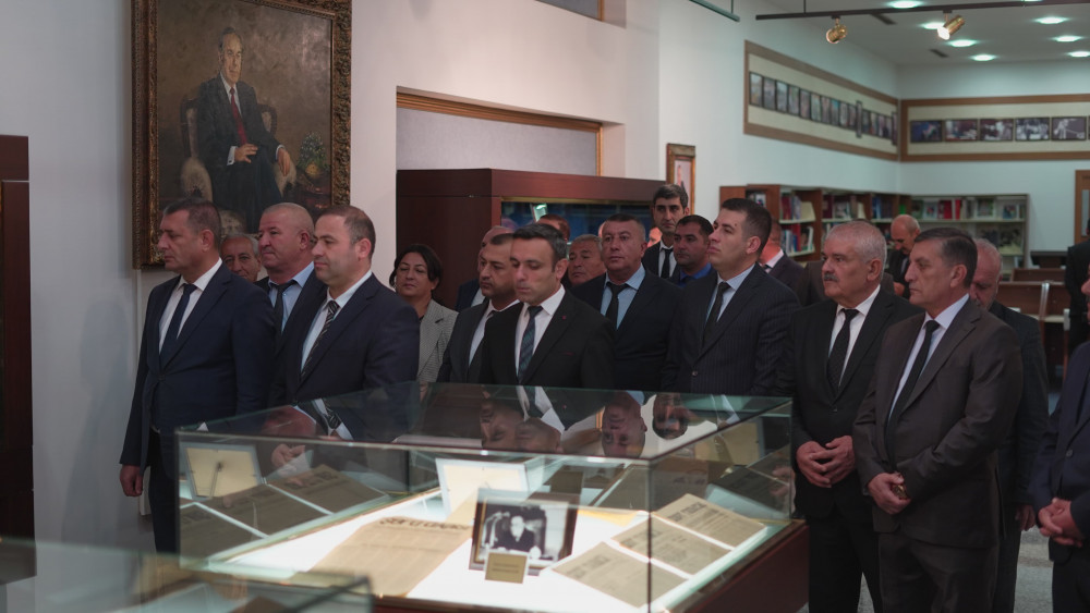 Naxçıvanda Energetiklər Günü qeyd olunub<font color=red> - FOTOLAR</font>