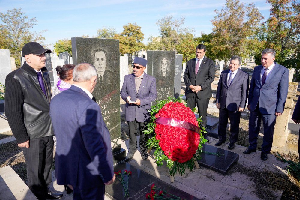 Naxçıvan Dövlət Universitetinin ilk rektoru Əli Əliyevin 120 illiyi qeyd olunub<font color=red> - FOTOLAR</font>