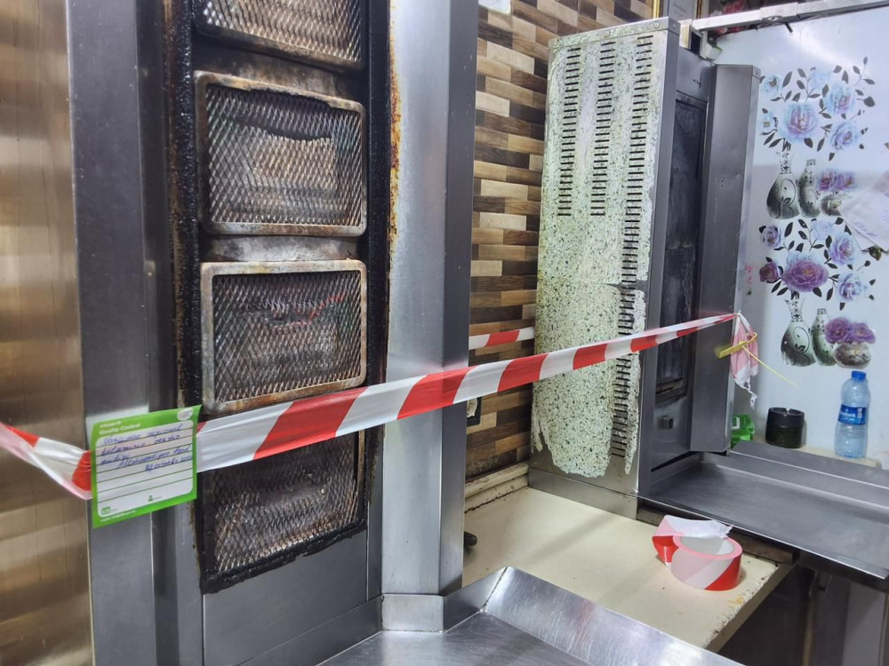 Naxçıvanda qida zəhərlənməsi baş vermiş dönərxananın fəaliyyəti məhdudlaşdırılıb<font color=red> - FOTOLAR</font>