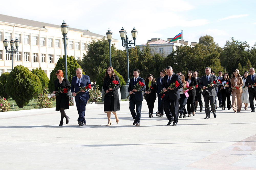 Naxçıvan şəhərində yerləşən Heydər Əliyev Muzeyində “Heydər Əliyev və Azərbaycanın yeni enerji strategiyası” bölməsinin açılışı olub <font color=red> - FOTOLAR</font>