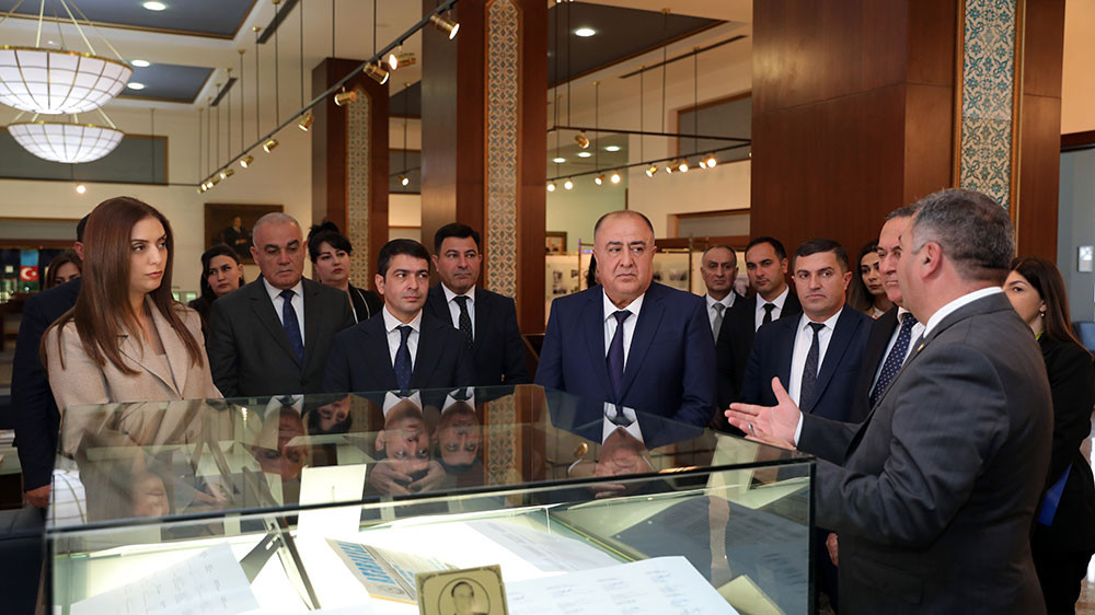 Naxçıvan şəhərində yerləşən Heydər Əliyev Muzeyində “Heydər Əliyev və Azərbaycanın yeni enerji strategiyası” bölməsinin açılışı olub <font color=red> - FOTOLAR</font>