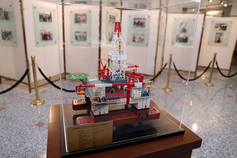 Naxçıvan şəhərində yerləşən Heydər Əliyev Muzeyində “Heydər Əliyev və Azərbaycanın yeni enerji strategiyası” bölməsinin açılışı olub <font color=red> - FOTOLAR</font>