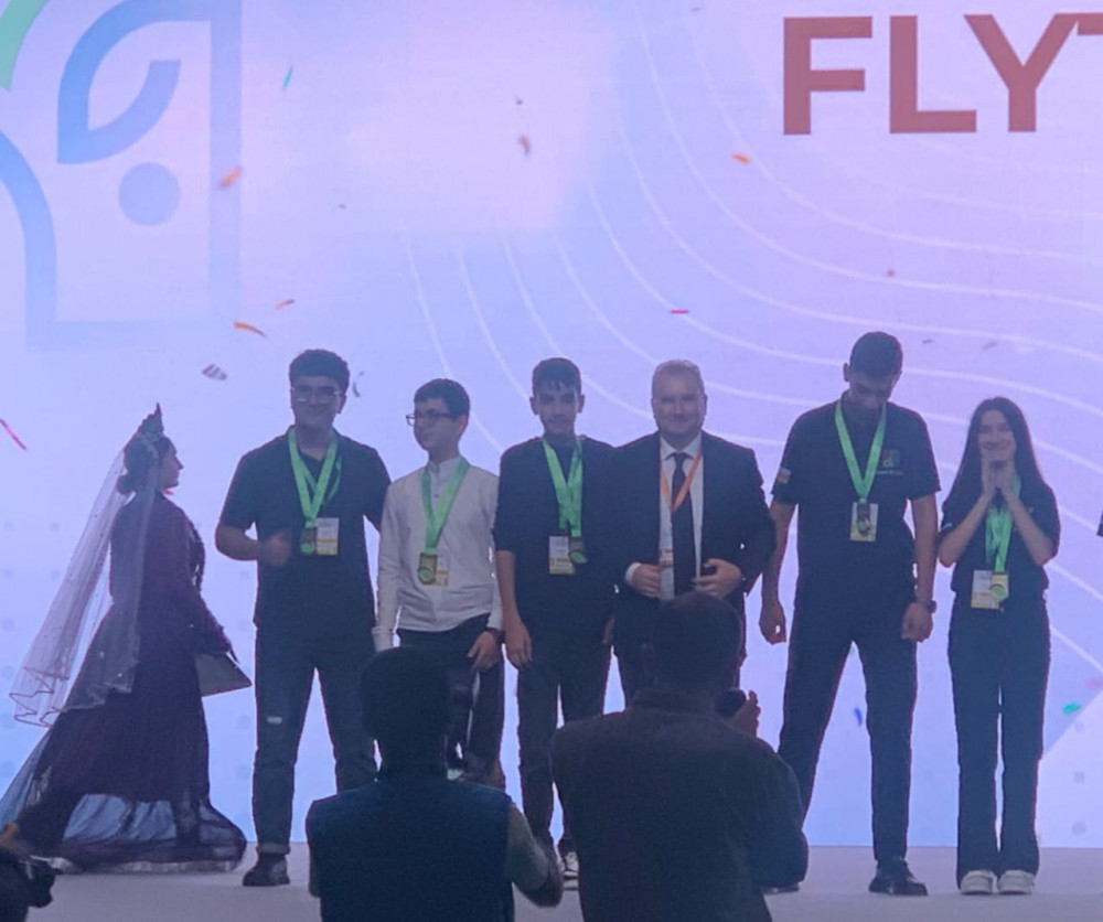 Naxçıvan məktəbliləri Beynəlxalq Yaşıl STEAM Azərbaycan Festivalında I yerin qalibi olublar<font color=red> - FOTOLAR</font>